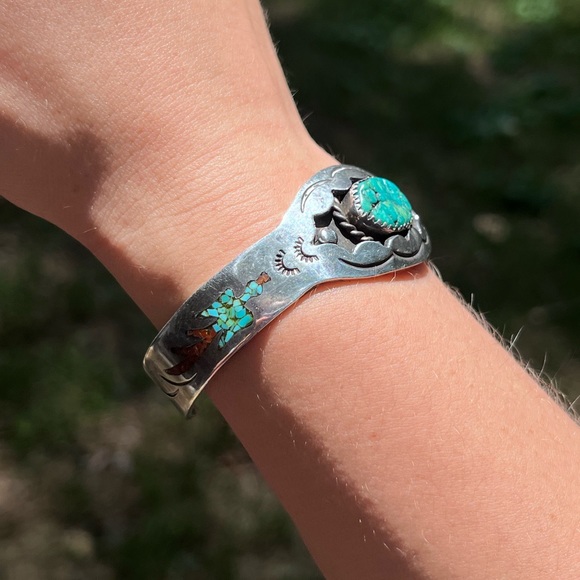 Vintage Navajo Waterbird Inlay Cuff Bracelet - Picture 6 of 16